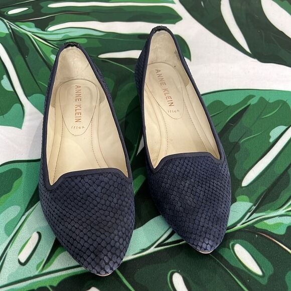 Anne Klein suede, navy snake flats - Picture 3 of 10